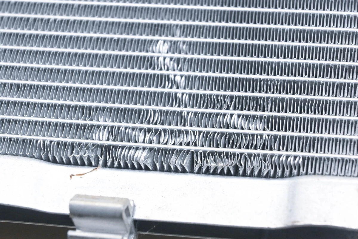 OEM Air Conditioning Condenser Assembly for Ford (AV11-19710-DR)