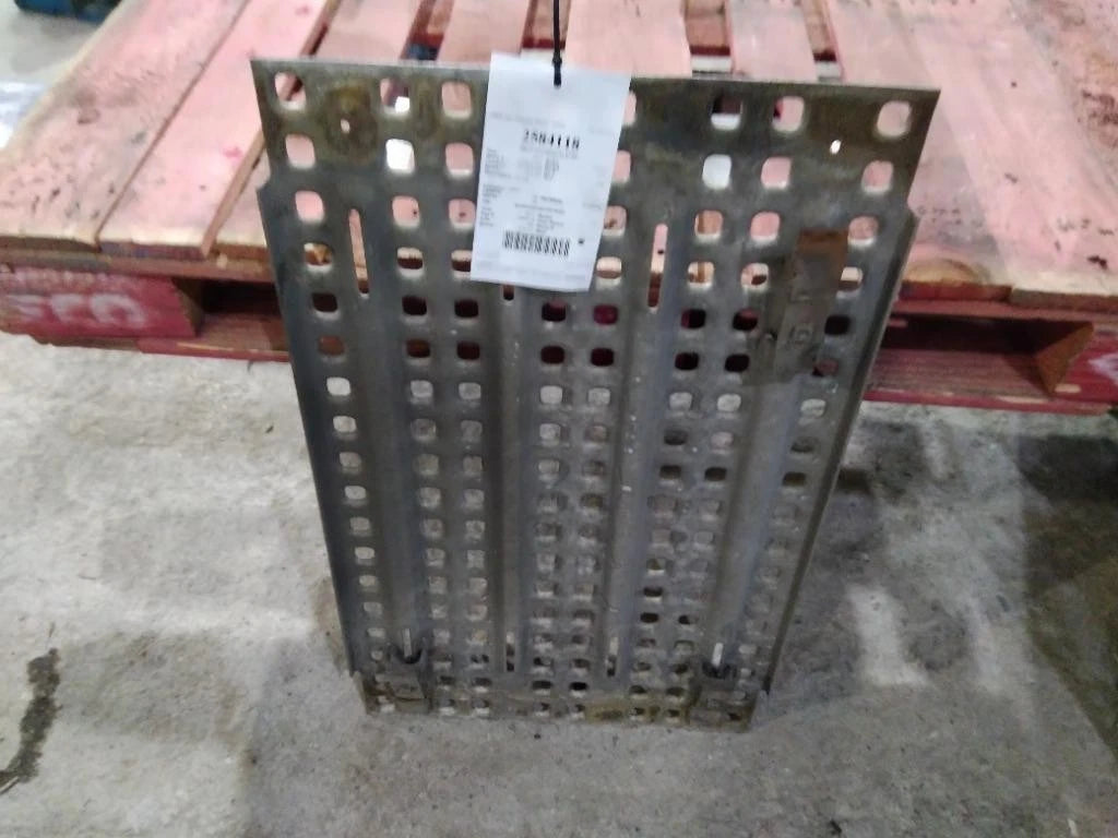 Deck Catwalk for Volvo VNL (2017)