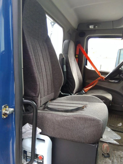 Front Seat for Peterbilt 579 (2019)