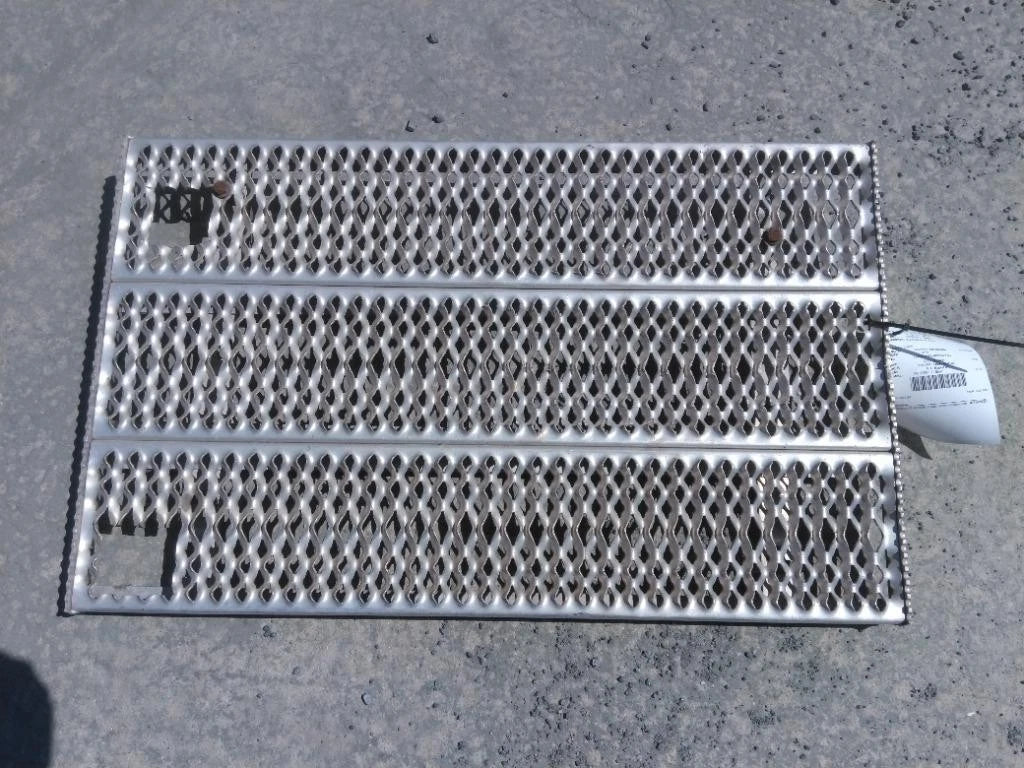 Deck Catwalk for Peterbilt 579 (2015)