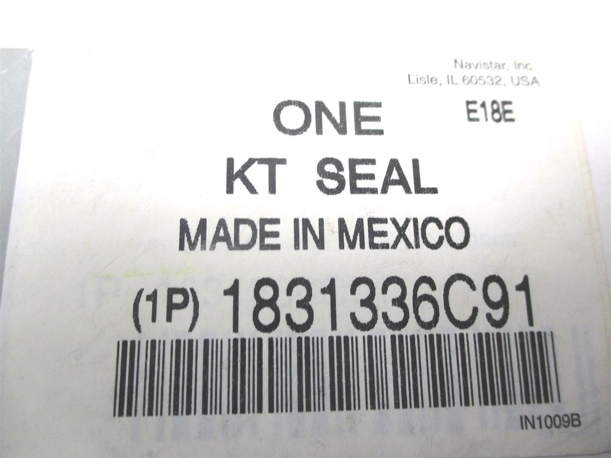 Seal and Bolt Kit for International (1831336C91, 1831344C91)