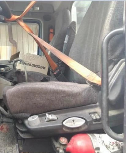 Front Seat for Peterbilt 579 (2018)