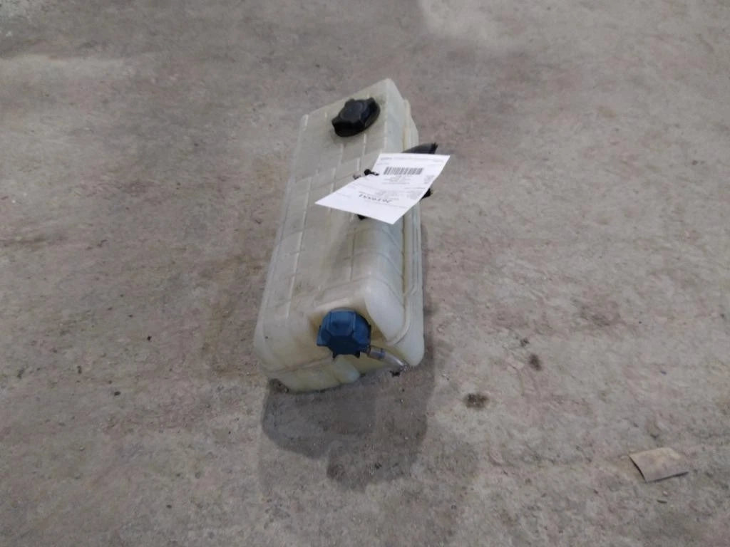 Radiator Overflow Tank for Volvo VNM (2006)