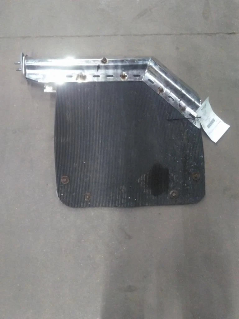 Mud Flap Hanger for Volvo VT (2007) - Replaces IL