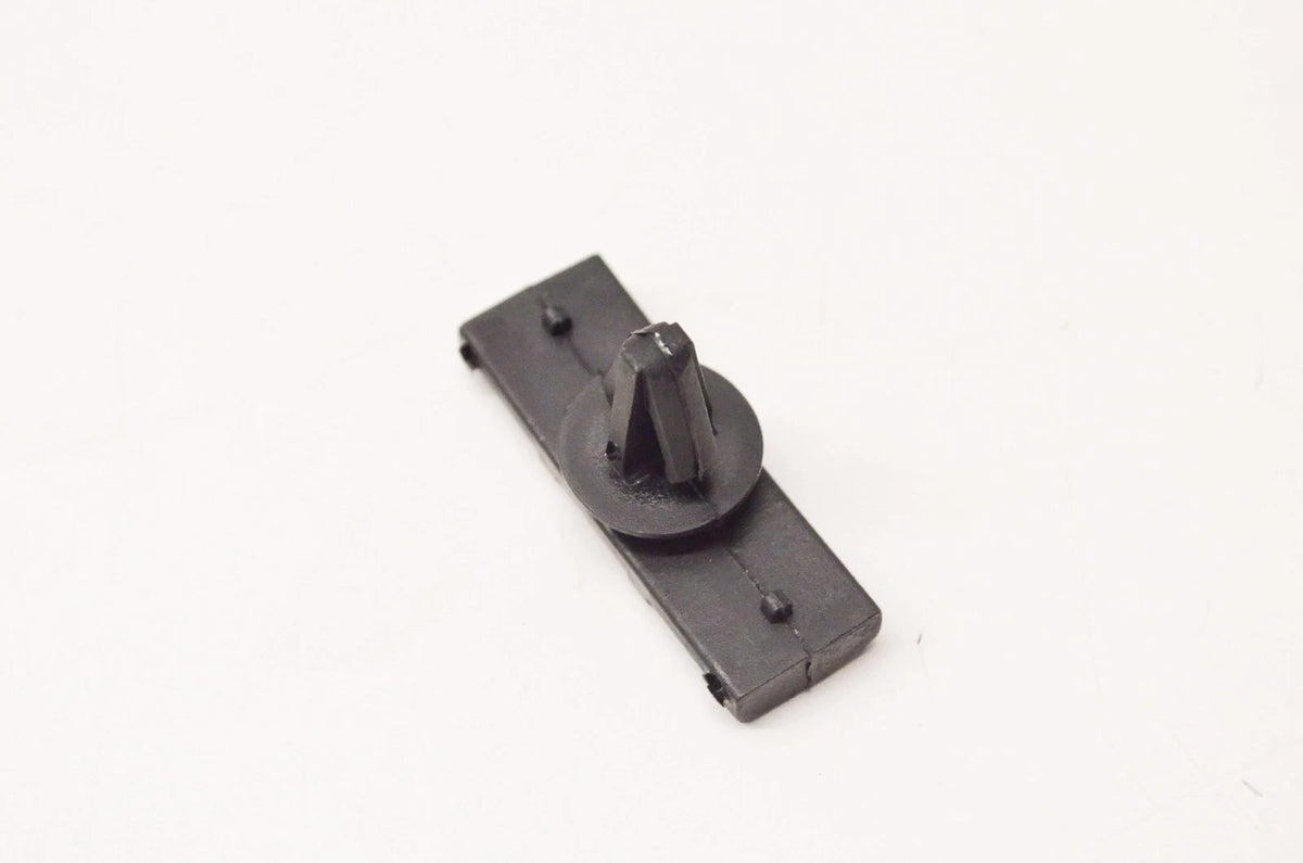 Retainer for Ford (F6DZ5410182AA)