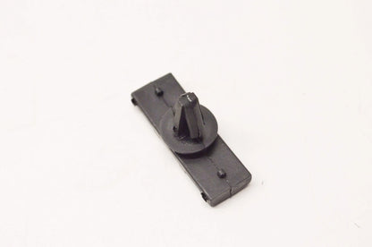 Retainer for Ford (F6DZ5410182AA)