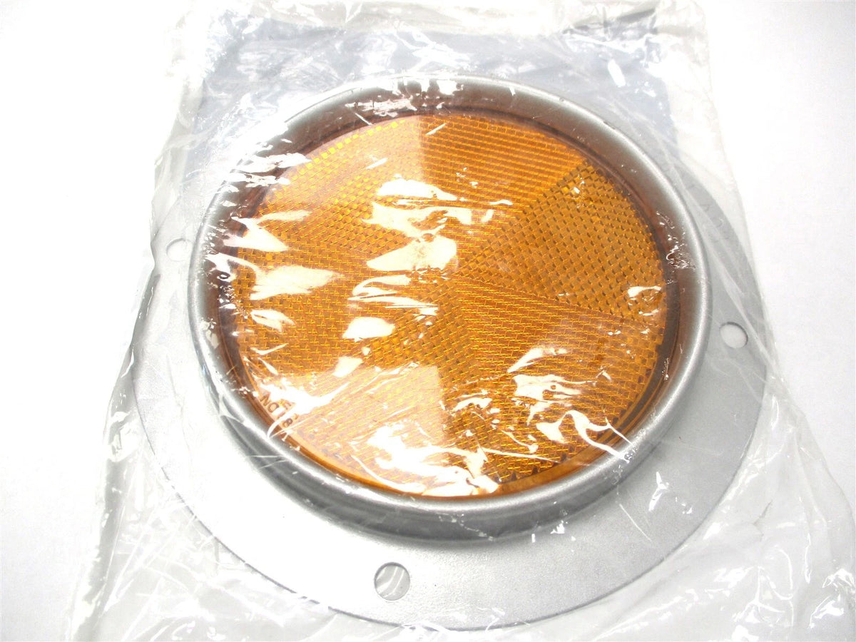 Amber Reflector for International RE 300, CE 200/300, FE 300 (92808000, 326-1100)