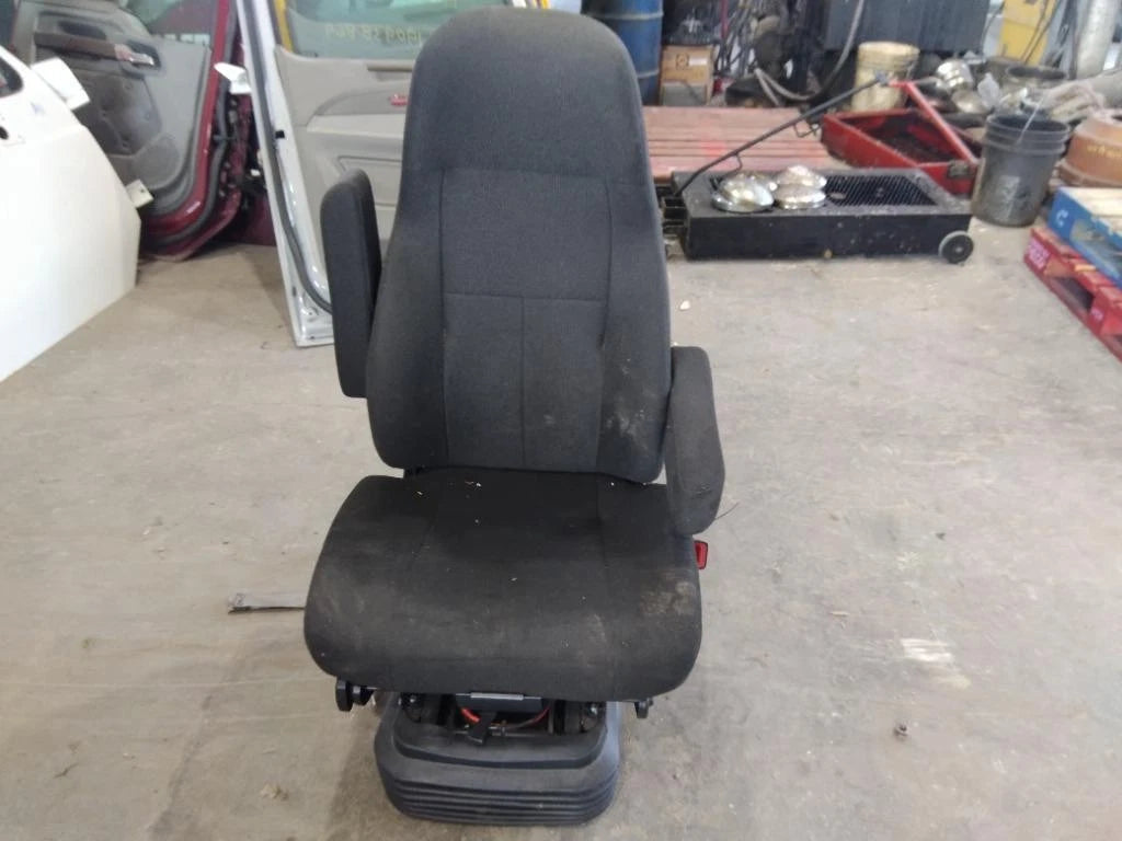 Front Seat for Kenworth T680 (2024) - Replaces NA