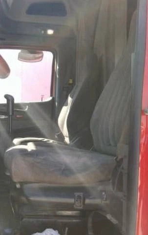 Front Seat for Peterbilt 579 (2014)