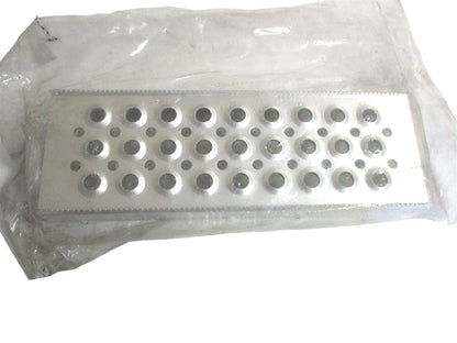 Fuel Tank Step for International (3564983C1) (14.75" x 5" x 1.5")