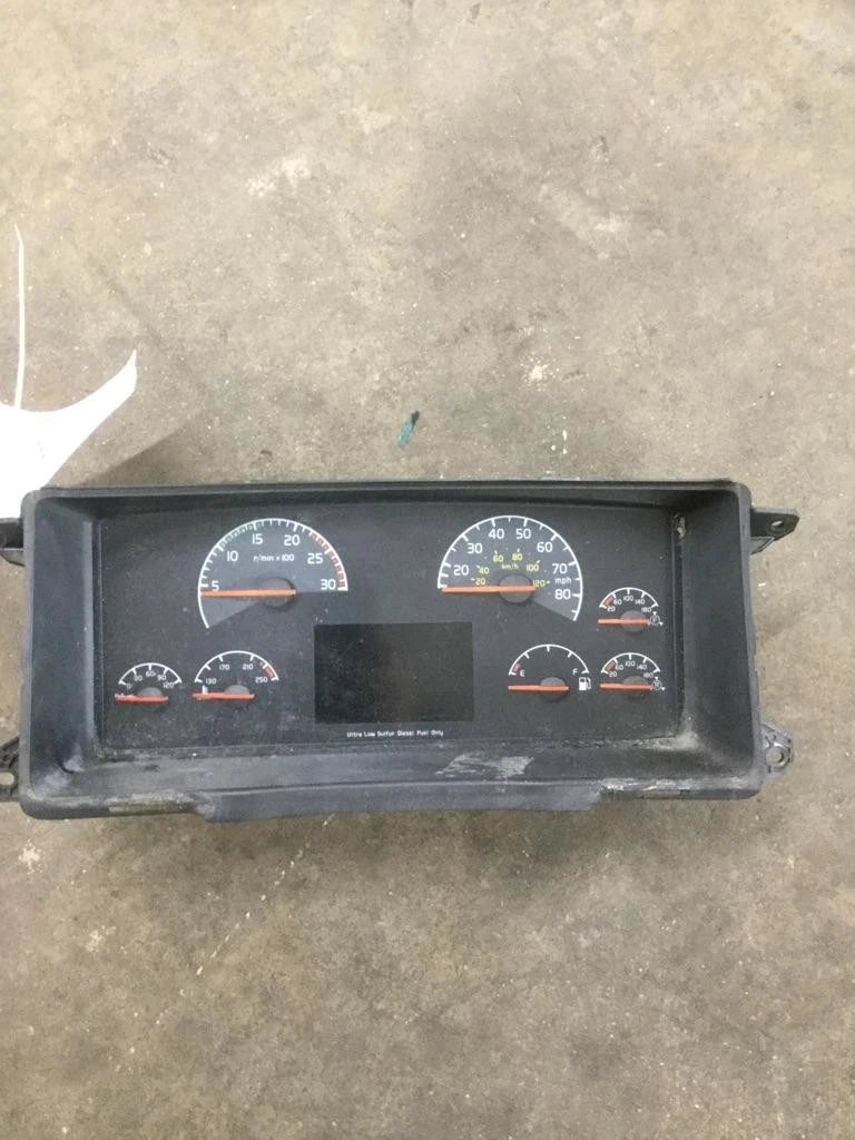 Instrument Cluster for Volvo VNM (2009) - Replaces 21014196-P01