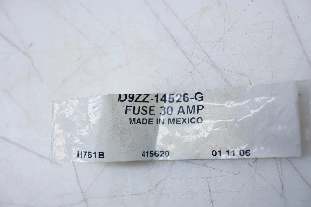 30 Amp Fuse for Ford (D9ZZ-14526-G)