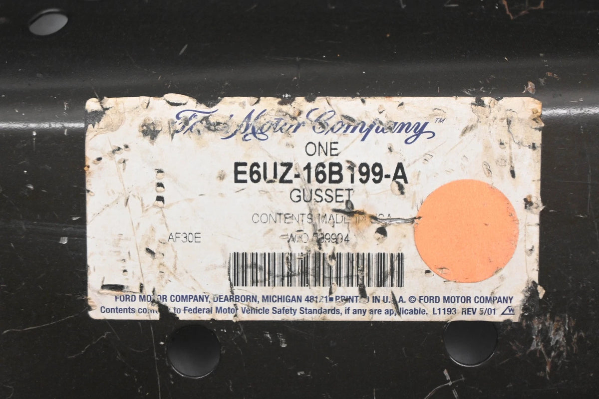 Fender Filler Apron Reinforcement for Ford (E6UZ-16B199-A)