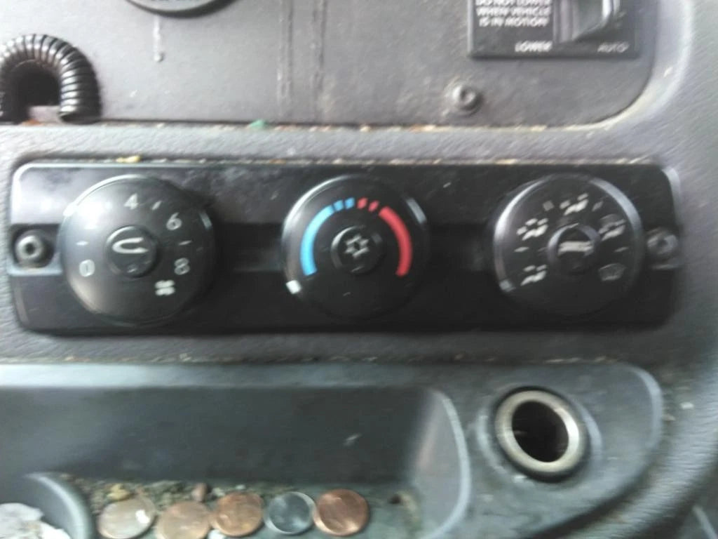 Temperature Control for Freightliner Cascadia 125 (2018–2023)
