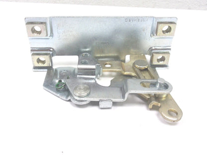 Right Hand Access Door Latch for International (3988023C1)