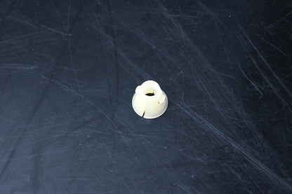 OEM Clip for Ford (E8GY-13N129-A)