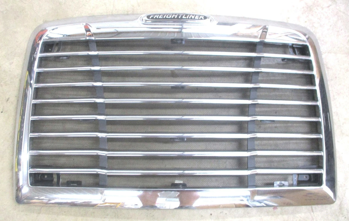 Front Grille with Bug Screen for Freightliner C112 C120 (A17-16132-004)