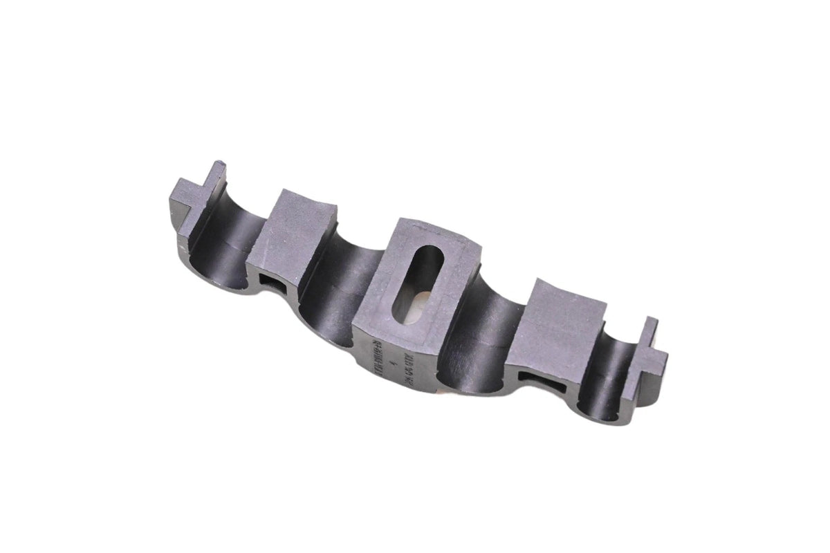 Heater Hose Clip for Ford (F75Z-18N332-AA)