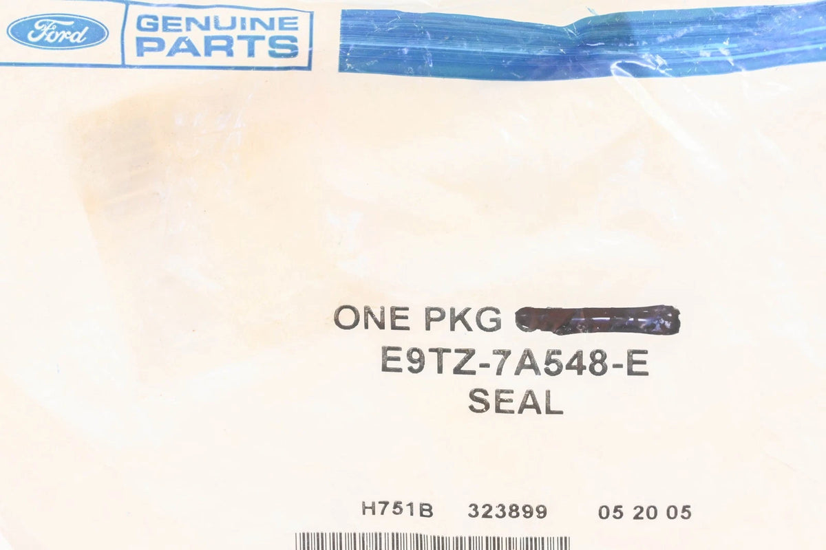 Transmission Forward Clutch Piston Outer Seal for Ford (E9TZ-7A548-E)