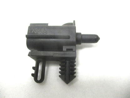 Outside Air Temperature Sensor for Freightliner (66-04727-000)