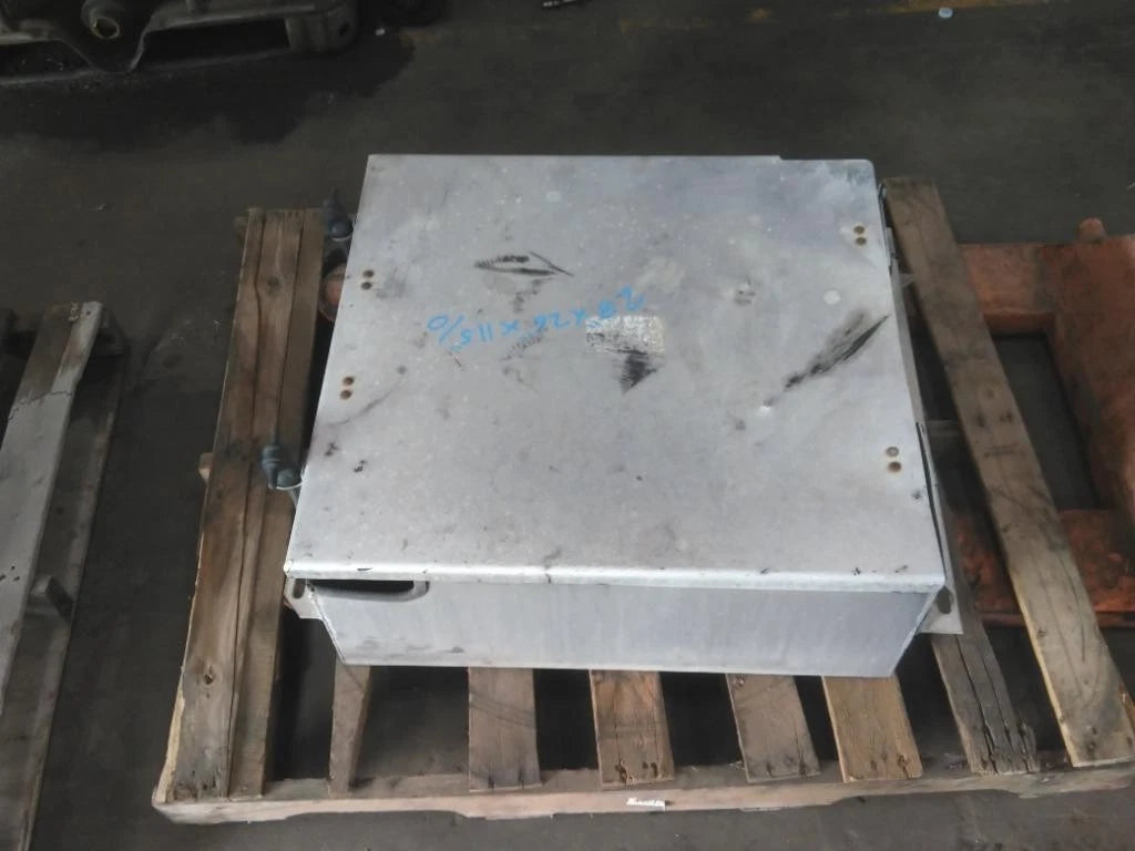 Battery Box for Peterbilt 348 (2017)