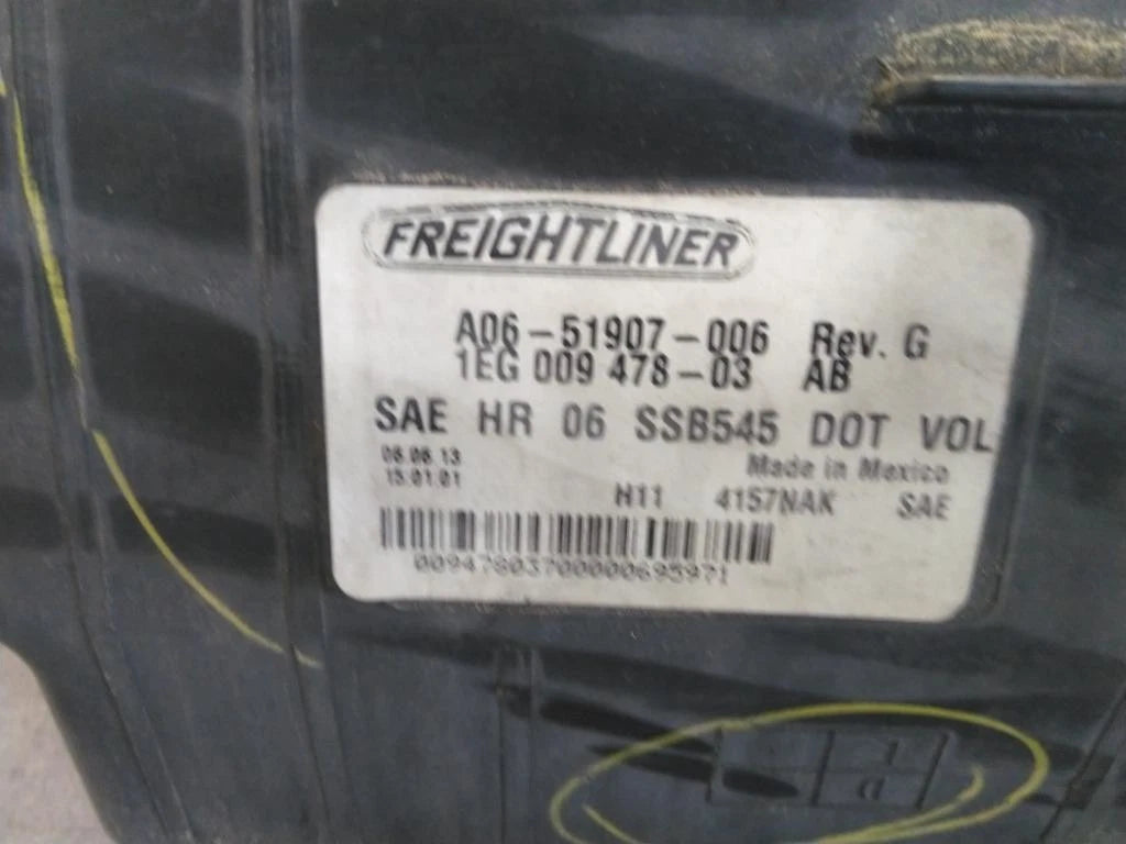 Left Headlight for Freightliner Cascadia (2007–2019) MD