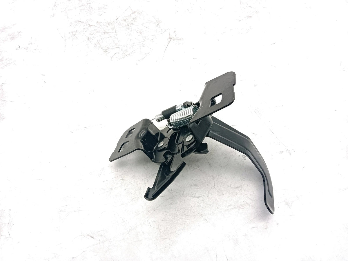 Hood Trunk Latches for Chevy Cobalt Pontiac Pursuit G5 (2005–2006)