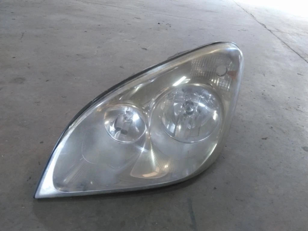 Left Headlight for Freightliner Cascadia (2007–2019) MD