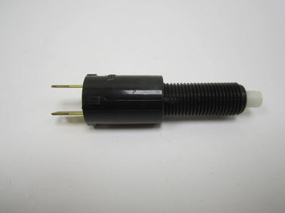 Stop Light Switch for International (2589998C1)
