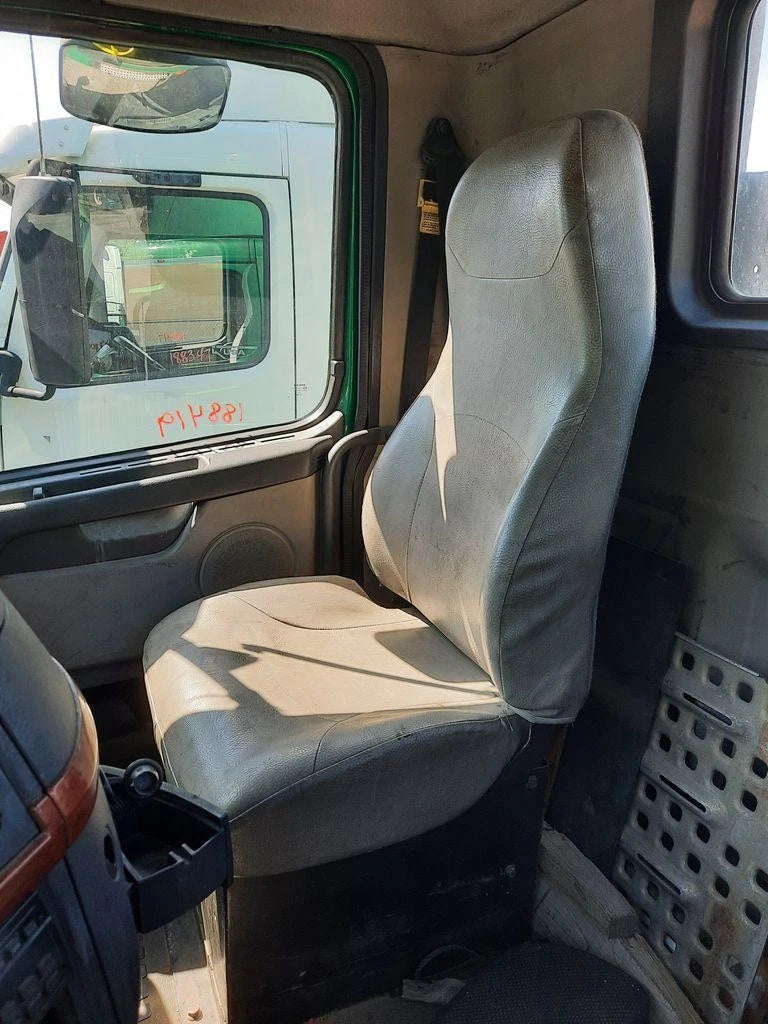 Front Seat for Volvo VNL (2010)