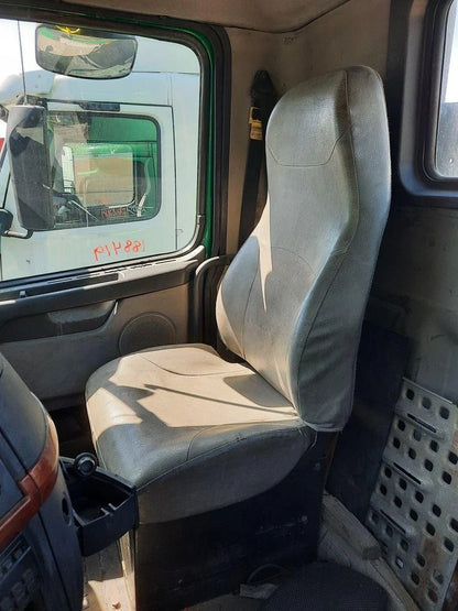 Front Seat for Volvo VNL (2010)