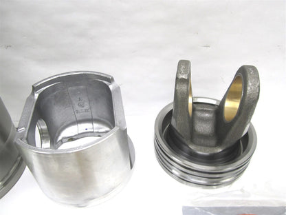 Piston Sleeve and Ring Kit for International DT466 HT530 (OEM 1824757C97, 1824757C96)