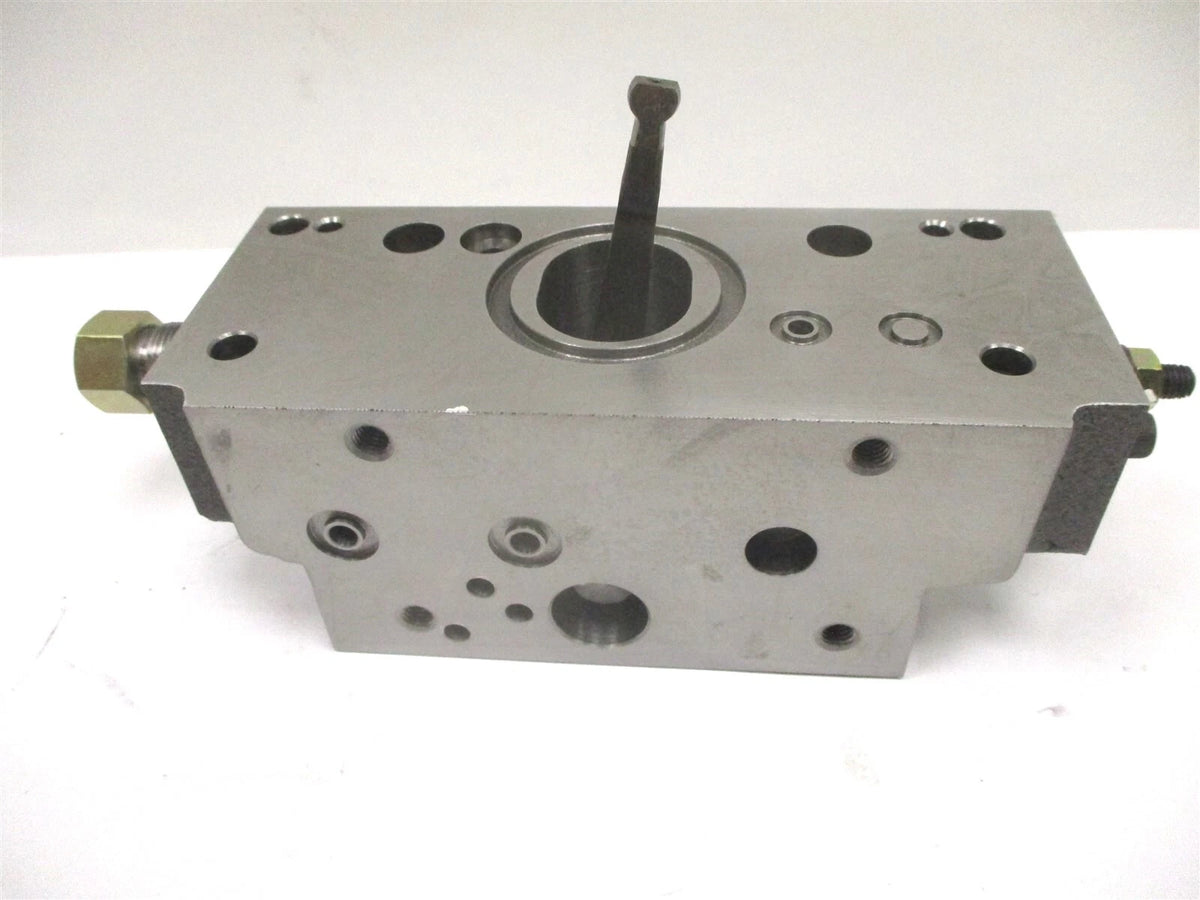 Servo Valve Main Pump Front for Komatsu PC600, PC650 (708-25-85370)
