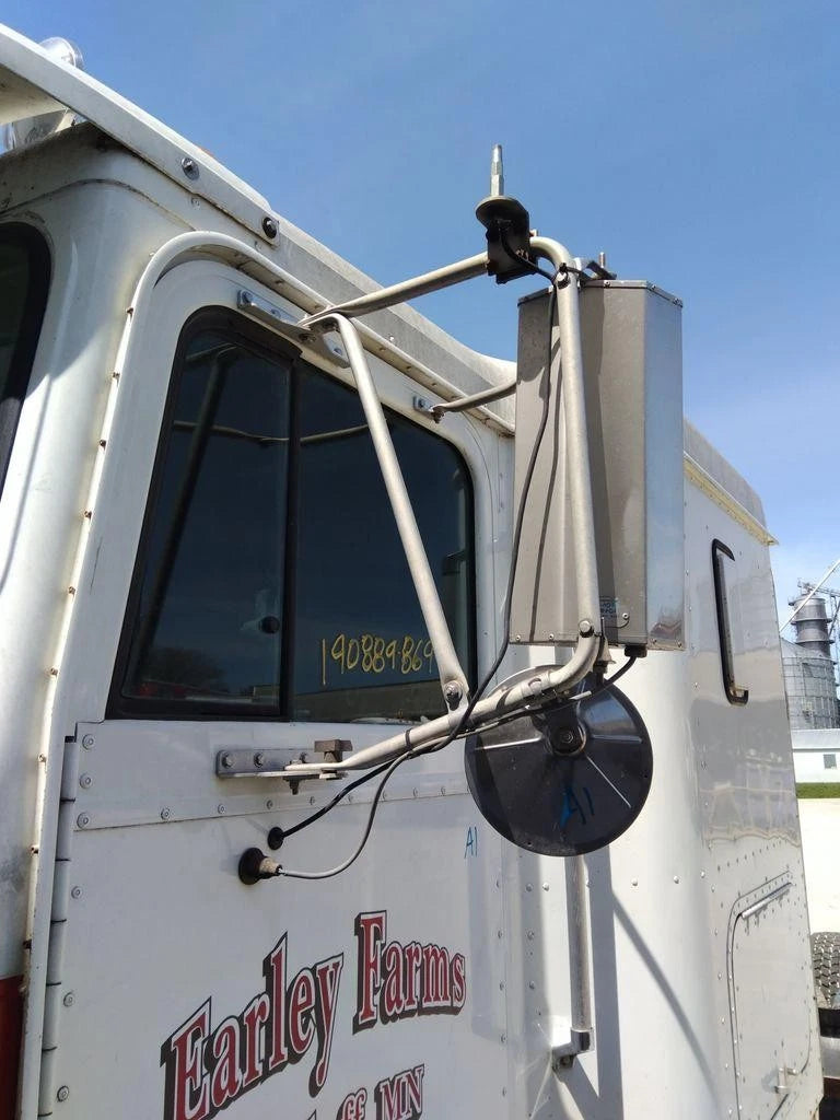 Left Door Mirror for International 9200 (1996)