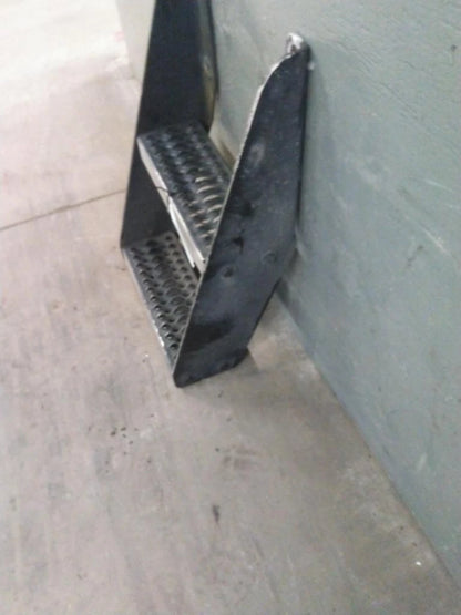 Frame Step for Peterbilt 579 (2017)