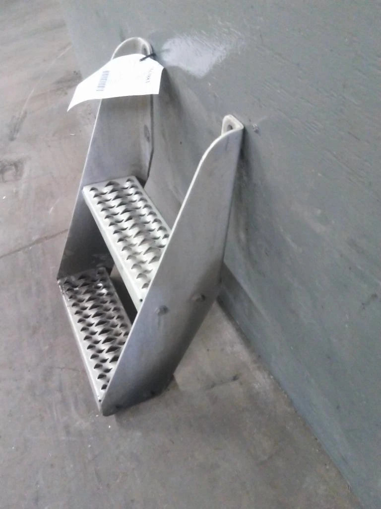 Frame Step for Peterbilt 579 (2022)