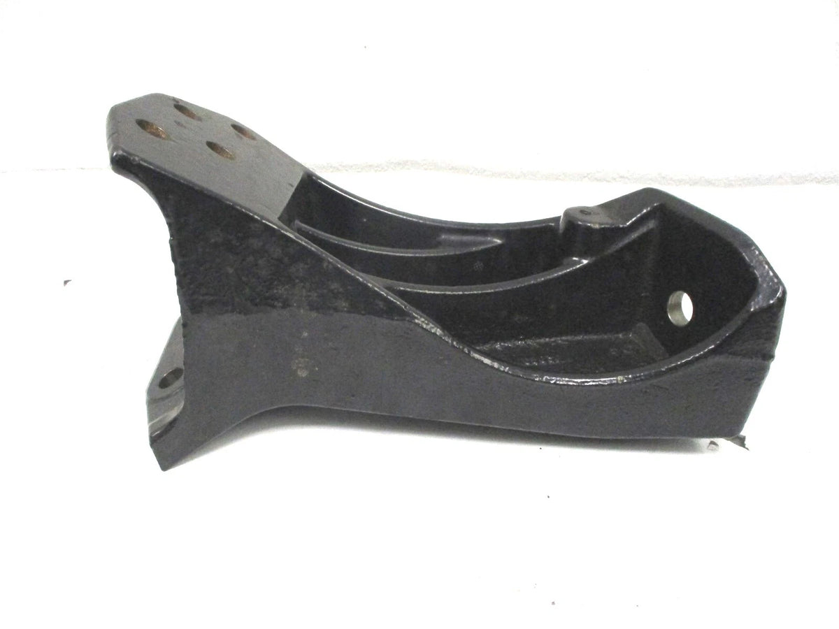 Mounting Bracket for International High Cab (3594832C1, 3547956C3)