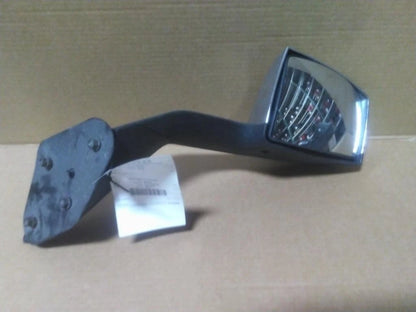 Right Fender/Hood Mirror for Volvo VNL (2016)
