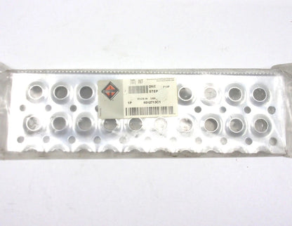 Fuel Tank Step for International (6092713C1) (13-7/8" x 4-1/8" x 1-5/8")