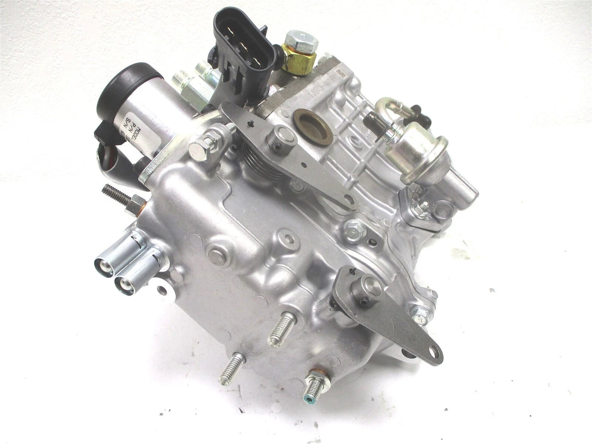 Genuine Fuel Injection Pump 1J943-50100 for Bobcat S750 T750