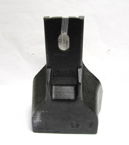 Right Front Mounting Brace Cowl for International (3610275C2)