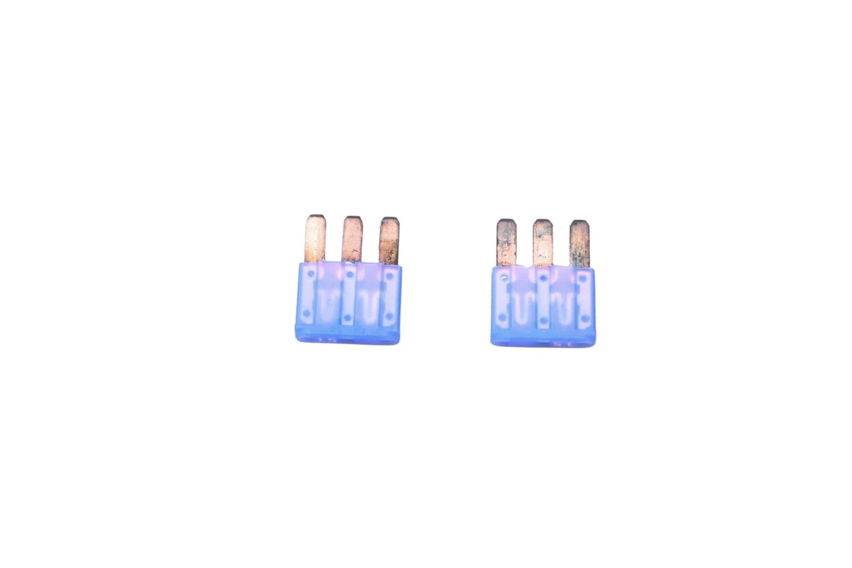 2X Circuit Breaker Assemblies for Ford (DG9Z-14526-R)