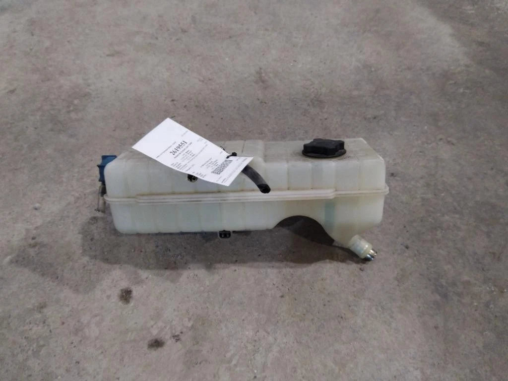 Radiator Overflow Tank for Volvo VNM (2006)