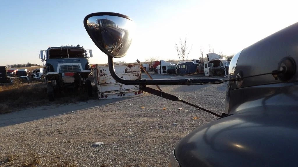Left Fender/Hood Mirror for International 7400 (2006)