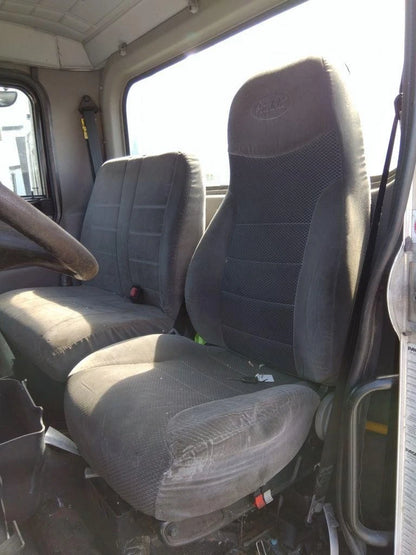 Front Seat for Peterbilt 335 (2009)
