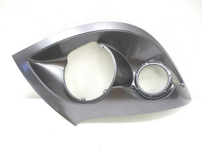 Right Hand Head Light Bezel for International (2591604C1)