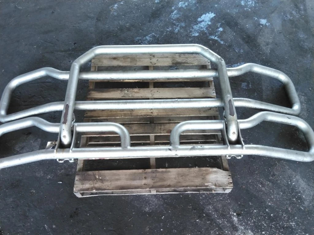 Bumper Brush Guard for Peterbilt 587 (2014)