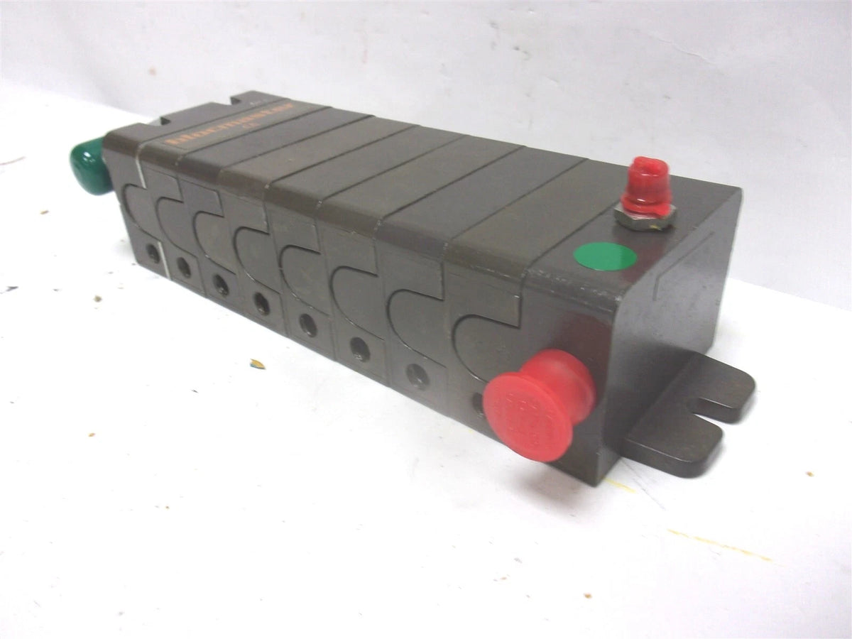 Manifold for CNH BB940P BB940R BB940S BB960R BB960S (Fits 84429055)