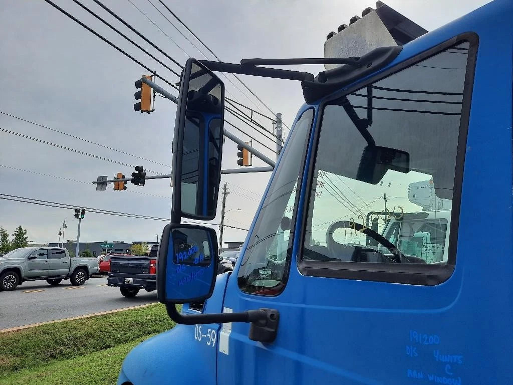 Left Door Mirror for International 4300 (2005)