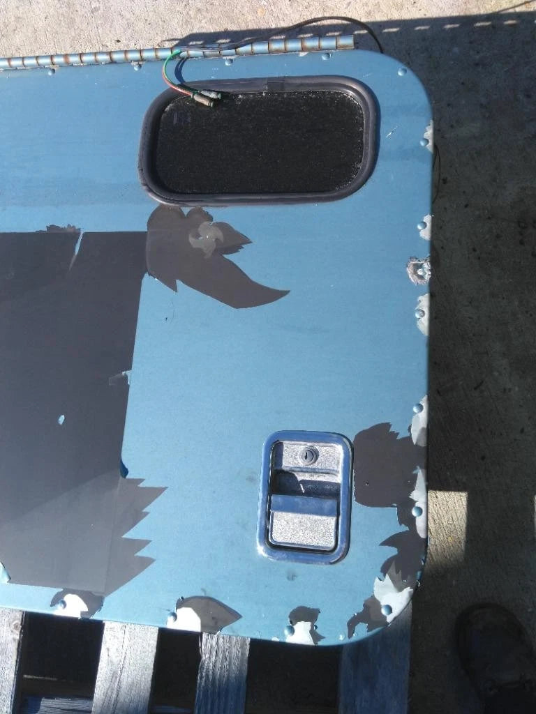 Door Assembly Right for Freightliner FLD132 Classic XL (1997–2009)